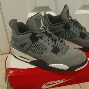 Air Jordan Retro 4 cool grey